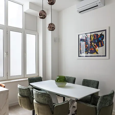 Imperial Riva Apartment *