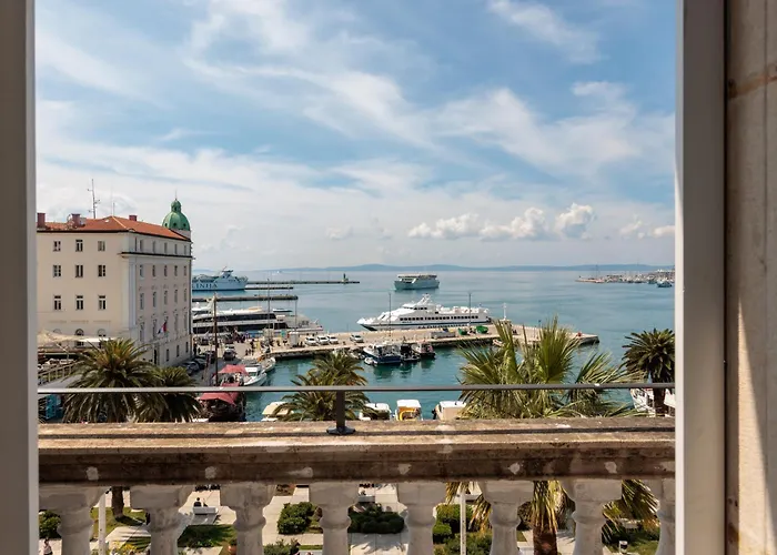 Imperial Riva * Split